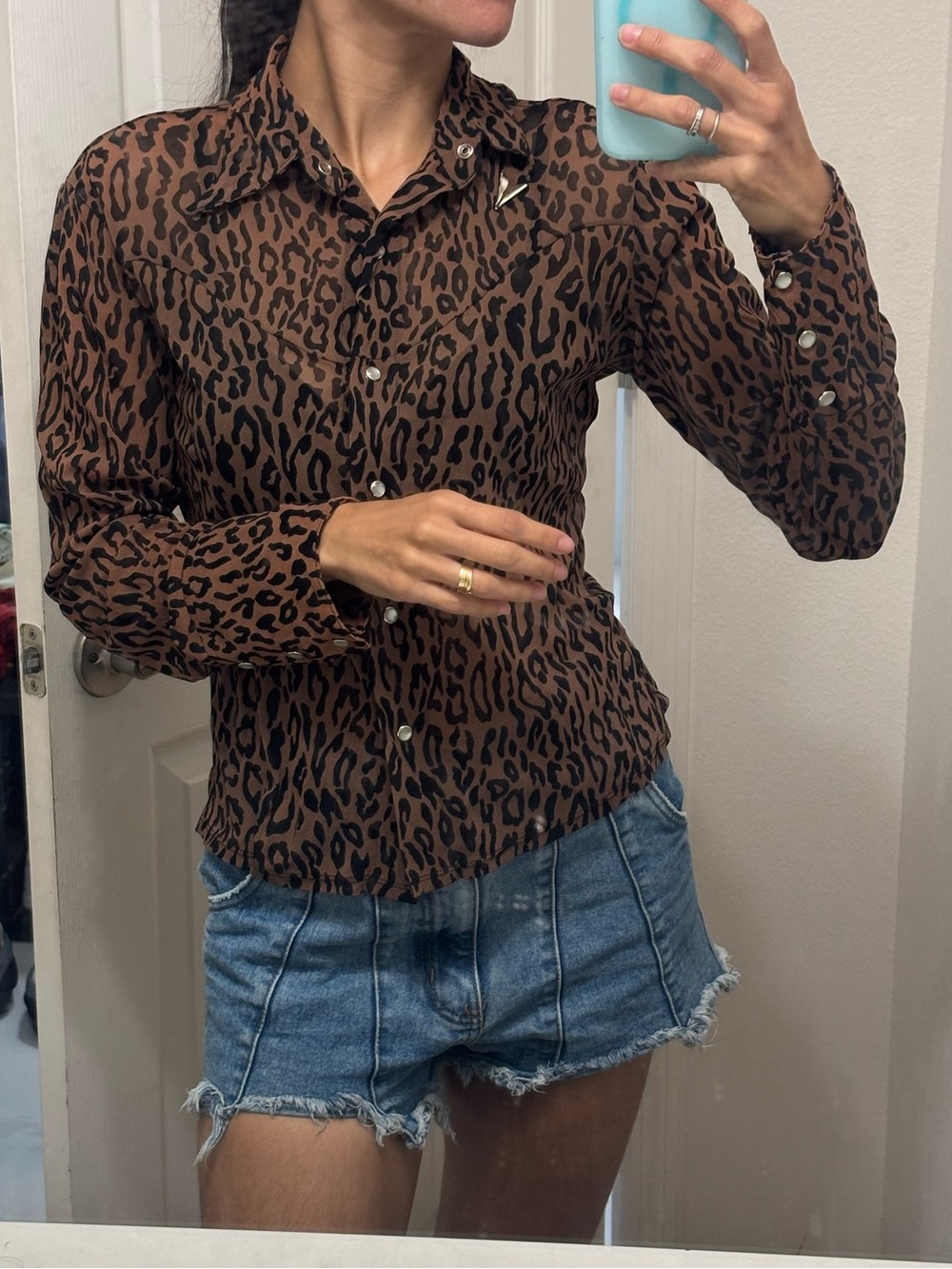 Vintage Newport News Jeanology Leopard Mesh Button Front Top Size M Y2K
